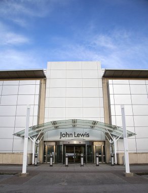 Bristol, İngiltere: 14 Aralık 2016: John Lewis mağazada Cribbs Causeway alışveriş Bristol ve satar yüksek son mal.
