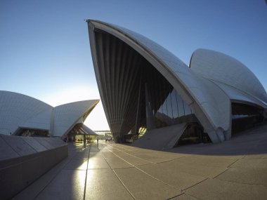 Sydney, Avustralya: 30 Ocak 2015: yakın, ikonik Sydney Opera Binası Sydney Harbour.