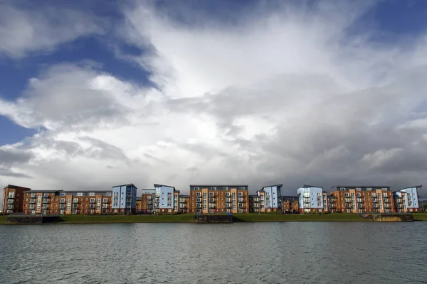 Edificio Apartamentos Junto Mar Atardecer Terrenos Recuperados — Foto de Stock