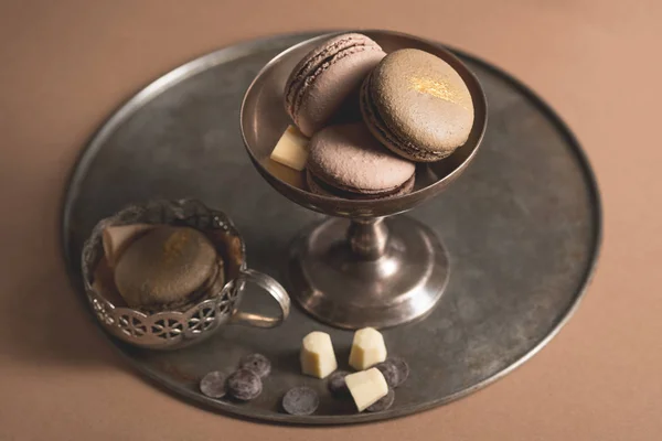 Close Sweet Chocolate French Macarons Metal Bowl Tray — Stock Photo, Image