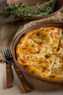 ev yapımı peynir pasta plaka, üstten görünüm