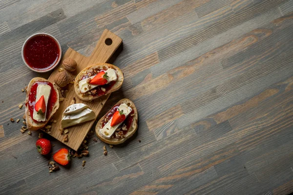 Top View Delicious Sandwiches Jam Wooden Cutting Board — Stock Photo, Image