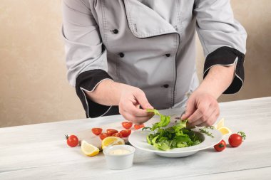 taze yeşil marul salatası yemek Şef