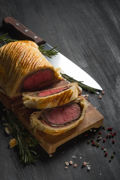 Beef Wellington Wooden Board Knife Black Background — Stock Photo, Image