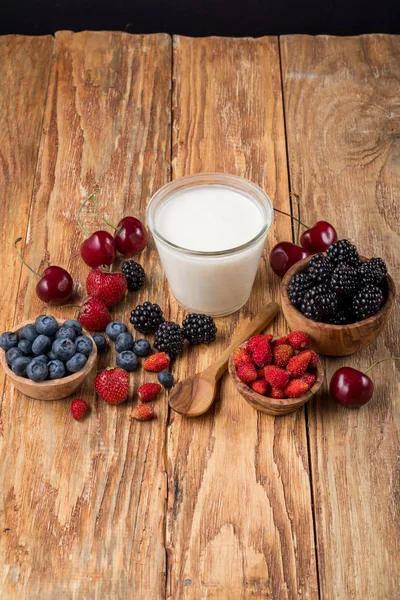 Milk Glass Assortment Fresh Berries Wooden Table Background Top View — Stock Photo, Image