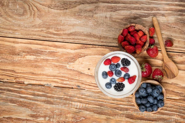 Milkshake Glass Berries Bowls Strawberries Blueberries Wooden Spoon Table Top — Stock Photo, Image
