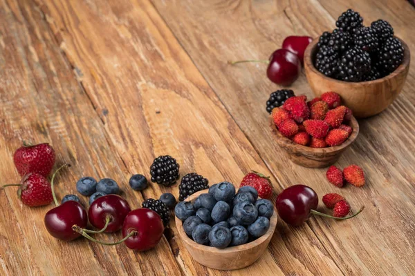 Berries Wooden Bowls Table Close Copy Space — Stock Photo, Image