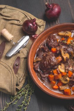 Karelya güveç et ve sebze pişmiş. Gıda arka plan