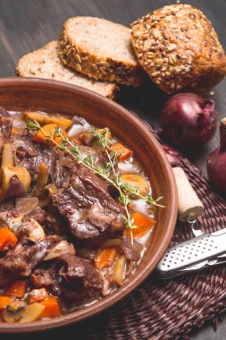 Karelya güveç et ve sebze pişmiş. Gıda arka plan