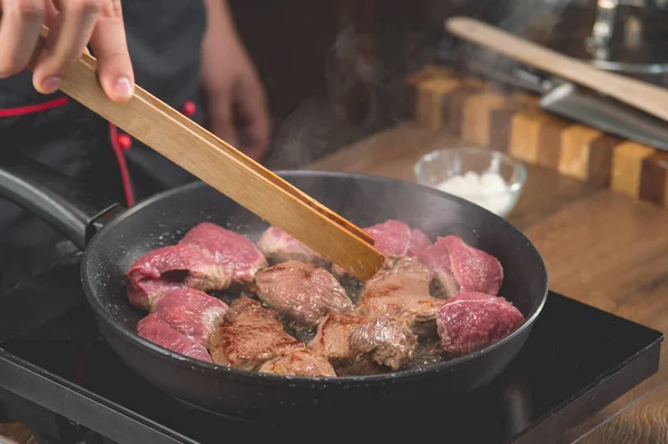 Chef Cooks Raw Meat Frying Pan Cooking Recipe Fried Meat — Stock Photo, Image