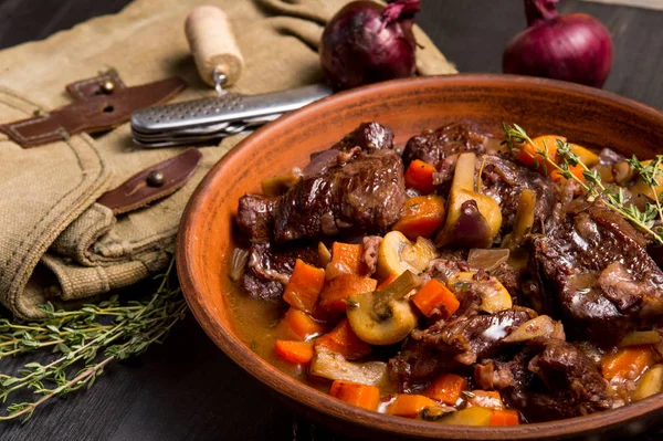 Karéliai Hot Pot Főtt Hússal Zöldséggel Élelmiszer Háttér — Stock Fotó