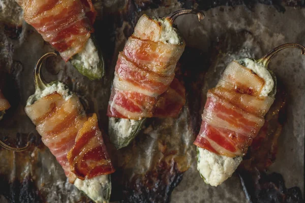 Gebakken Jalapeno Pepers Gevuld Met Kaas Spek Food Recept Houten — Stockfoto