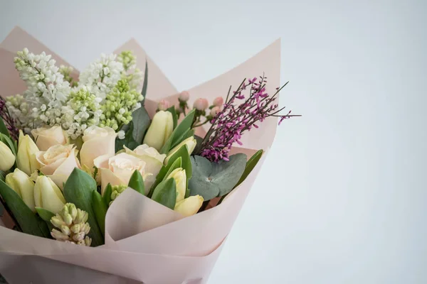 Close Belo Buquê Flores Tulipas Rosas Primavera — Fotografia de Stock