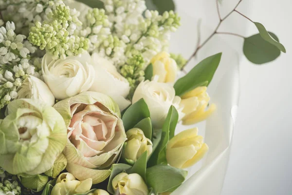 Gyönyörű Csokor Friss Színes Tavaszi Virágok Közeli Fotó — Stock Fotó