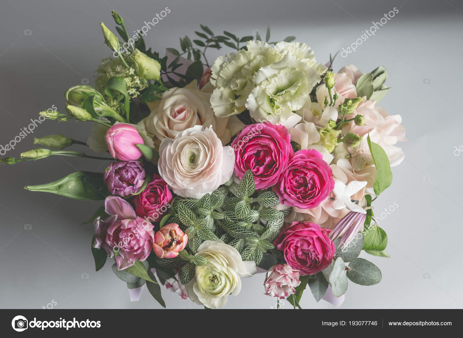 Photo Printemps Magnifique Bouquet Fleurs Sur Fond Gris