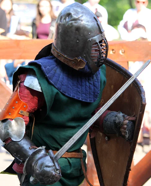 The Medieval knights in battle — Stock Photo, Image