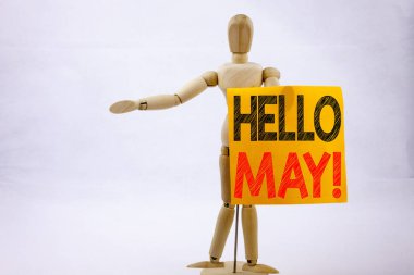 Kavramsal el Merhaba Mayıs gösterilen metin resim yazısı ilham yazma. Bahar iş kavramı için yapışkan not heykel arka plan boşluk ile yazılı suç hacker güvenlik önleme