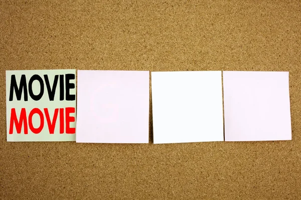 Kavramsal el film iş kavramı kopya alanı renkli yapışkan not yakın çekim zemin üzerine eğlence Film Film için gösterilen metin resim yazısı ilham yazma