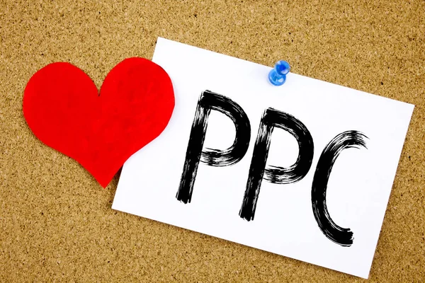 Kavramsal el PPC - Pay per Click kavramı Internet Seo para ve yapışkan not, hatırlatma mantar arka plan kopya alanı ile yazılı aşk için gösterilen metin resim yazısı ilham yazma