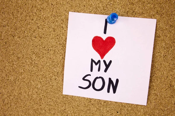 Note with I love my son. Note with I love my son and red heart on cork board background — Stock Photo, Image