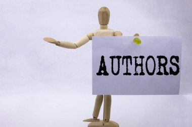 Kavramsal el yazarlar iş kavramı Word ileti metin alanı ile yapışkan not heykel arka plan üzerinde yazılı tipografi için gösterilen metin resim yazısı ilham yazma