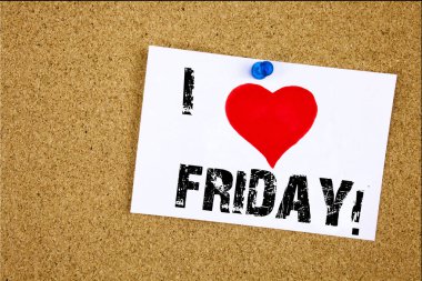 Cuma - mutlu yapışkan not, hatırlatma izole arka plan kopya alanı ile üzerinde yazılı sevgi dolu hafta sonu anlamına gelen aşk Cuma kavramı gösterilen metin resim yazısı ilham yazma el