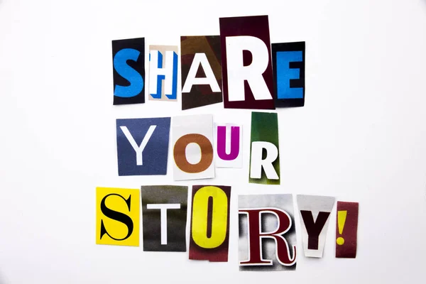 Słowem, pisząc tekst pokazujący ideę Share Your Story wykonane pisma różne gazety czasopisma dla uzasadnienia biznesowego na białym tle z miejsca kopii — Zdjęcie stockowe
