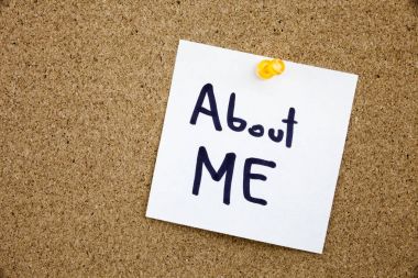 Sarı yapışkan not yazma, resim yazısı, yazıt ifade yapışkan not siyah ext içimde mantar hakları Kurulu tutturulmuş hakkında