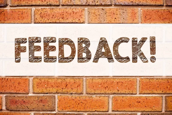 Conceptuele aankondiging tekst bijschrift inspiratie tonen van Feedback. Bedrijfsconcept voor advies informatie positieve negatieve Feedback geschreven op oude bakstenen achtergrond met kopie ruimte — Stockfoto