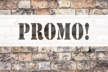 Kavramsal duyuru metni resim yazısı ilham Promo gösterilen. İş kavramı Promo Satış alışveriş ürün tanıtımı kopya alanı eski tuğla zemin üzerine yazılmış için