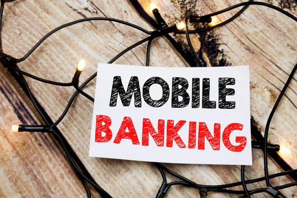 Kézzel írott szöveg felirat mutatja a mobil Banking. Üzleti koncepció írás az Internet Banking e-bank Öntapadó jegyzet papír a fából készült háttér. — Stock Fotó