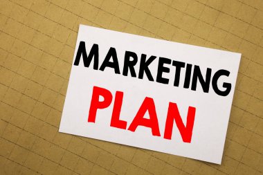 Kavramsal el pazarlama planı gösterilen metin resim yazısı ilham yazma. Yapışkan Not sarı arka plan üzerinde planlama başarılı strateji yazılı için iş kavramı.