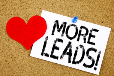 Kavramsal el kavramı daha yol almak daha açar tüketici pazarlama ve yapışkan not, hatırlatma mantar arka plan kopya alanı ile yazılı aşk için gösterilen metin resim yazısı ilham yazma