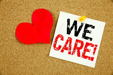 Kavramsal el biz bakım kavramı kariyer yardım yardım hattı ve yapışkan not, yazılı aşk için gösterilen metin resim yazısı ilham yazma hatırlatma mantar arka plan kopya alanı ile