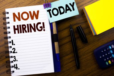 Şimdi yapışkan not iletisi üzerinde yazılı Kiralama