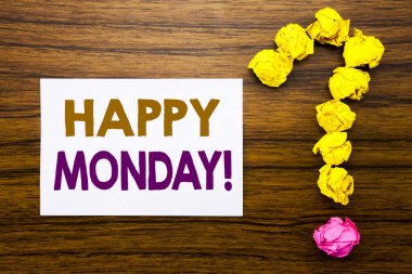 Mutlu Pazartesi gösteren el yazısı metin. İş kavramı yeni hafta motivasyon yapışkan not kağıt üzerinde yazılı, yapışkan not üzerinden soru işareti ile ahşap arka plan için. Soru sorduğun için.