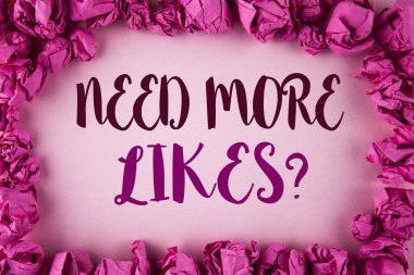 Daha fazla seviyor soru lüzum gösterilen not yazma. Sosyal medya vitrine iş fotoğraf oluşturmak daha fazla taraftar pembe kağıt topları içinde düz arka plan üzerinde yazılı takipçileri topluluk