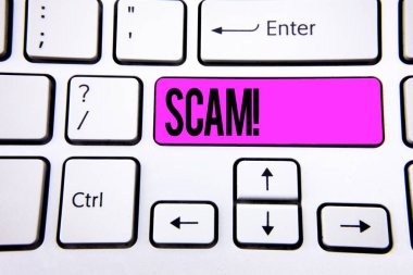 Kavramsal el aldatmaca motivasyonel ara gösterilen yazma. Beyaz klavye anahtarını düğmesinde yazılı kopya alanı ile para kazanmak için iş fotoğraf metin dürüst olmayan hareket dolandırıcılık insanları kandırmak. Üstten Görünüm.