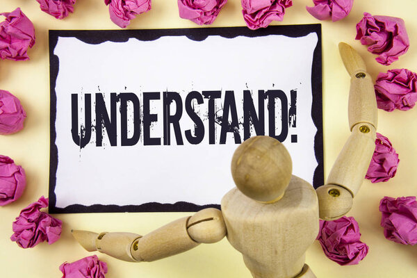 Почерк понять мотивационный вызов. Понятие, означающее "знать" Воспринимать значение чего-либо, написанного на липкой бумаге в бумажных шариках на обычном фоне Деревянная игрушка-робот
.