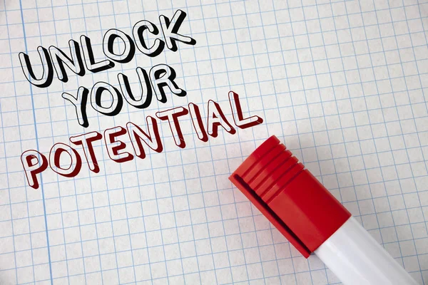 Handgeschreven tekst Unlock Your Potential. Begrip betekenis Reveal talent ontwikkelen vaardigheden persoonlijke vaardigheden Toon geschreven op Notebook papier Marker ernaast. Bovenaanzicht. — Stockfoto