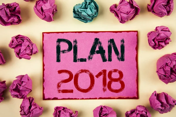Writing Obs visar Plan 2018. Företag foto skylta utmanande idéer mål för nyår Motivation till Start. Koncept för Information — Stockfoto
