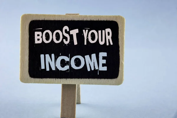 Konzeptionelle Handschrift, die das Einkommen steigert. Business-Foto präsentiert verbessern Sie Ihre Bezahlung freiberuflich Teilzeitjob verbessern auf hölzerne Pinnwand einfachen Hintergrund geschrieben. — Stockfoto