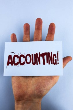 Word metin muhasebe motivasyonel ara yazma. İş kavramı iç ses motive hesabı kendiniz yapışkan not kağıdına yazılmış için yandan düz arka plan üzerine yerleştirilen.