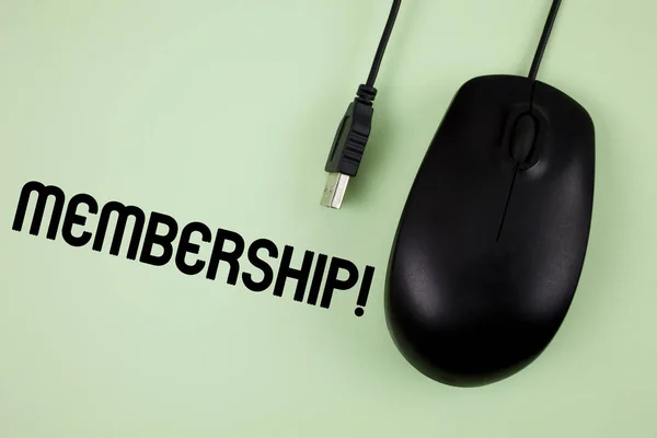 Word writing text Membership. Business concept for Being member Part of a group or team Join organization company written on Plain background Black Mouse next to it. — Stock Photo, Image