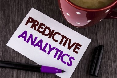 Word metin yazma çözümlemelerini. Yöntemin performansı istatistiksel analiz ahşap arka plan Kupası Marker beyaz yapışkan not kağıdına yazılı tahmin iş kavramı