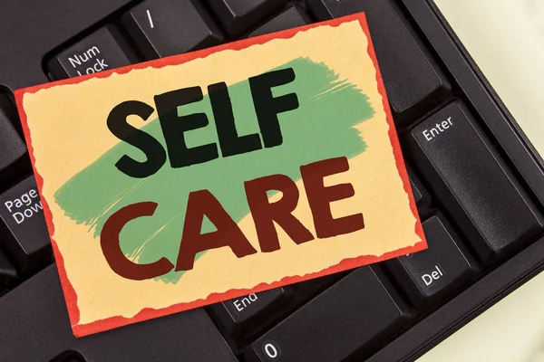 Σύνταξη σημείωσης δείχνει Self Care. Επαγγελματίες φωτογραφία προβάλλοντας προστασίας μπορείτε να δώσετε στον εαυτό σας άτομο τον έλεγχο τον έλεγχο. Έννοια για πληροφορίες — Φωτογραφία Αρχείου