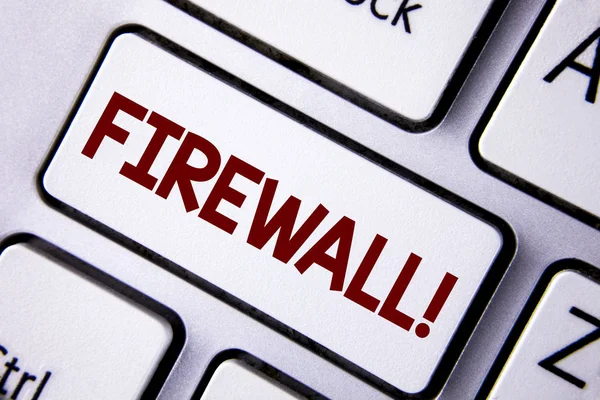 Texto de escritura de palabras Firewall Motivational Call. Concepto de negocio para la protección de malware previene fraudes de Internet escritos en tecla blanca con espacio de copia. Vista superior . — Foto de Stock