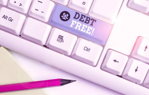 Segno di testo che mostra Debt Free. Foto concettuale non possiede alcun denaro a qualsiasi individuo o società tastiera bianca pc con carta nota vuota sopra lo spazio di copia chiave di sfondo bianco . — Foto Stock