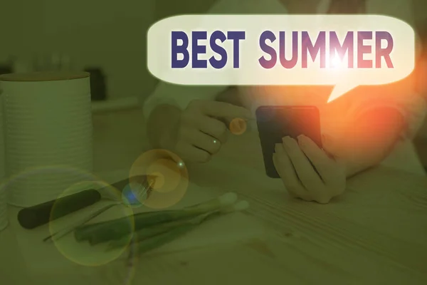 Χειρόγραφο κείμενο Best Summer. Έννοια που σημαίνει καιρός είναι θερμότερος και οι μαθητές της αναλυτικής κάνουν ένα διάλειμμα από το σχολείο. — Φωτογραφία Αρχείου
