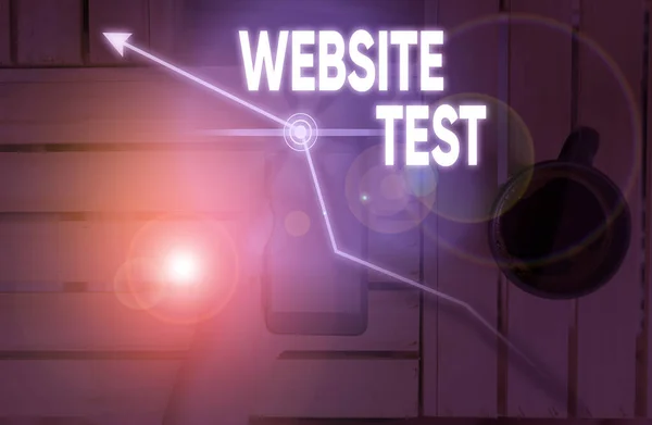 Nota de escrita mostrando teste de site. Foto de negócios mostrando testar os sites ou aplicações web para possíveis bugs . — Fotografia de Stock